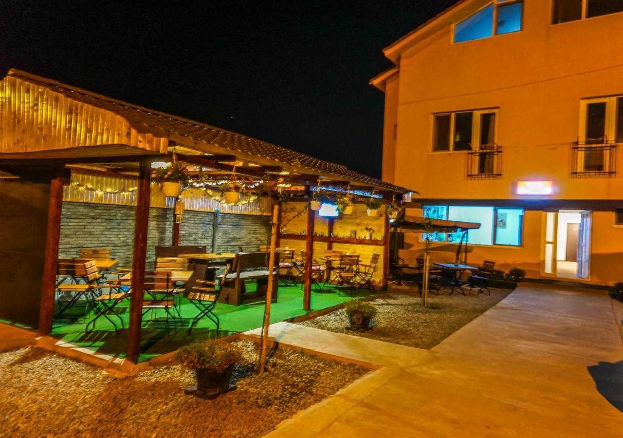 Casa El Greco Hotel คอสติเนช ภายนอก รูปภาพ
